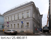 Городская усадьба Ф.Н.Монахова-М.И.Стуловой. Москва, Малый Знаменский пер., 10 (2017 год). Редакционное фото, фотограф Алексей Гусев / Фотобанк Лори