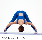 Young woman doing yoga. Стоковое фото, фотограф Алена Роот / Фотобанк Лори