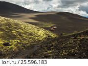 Hiking trail climb to North Breakthrough Great Tolbachik Fissure Eruption 1975 (2016 год). Редакционное фото, фотограф Юлия Машкова / Фотобанк Лори