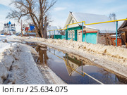 Дома на улице Советской в селе Николо-Погост Нижегородской области (2017 год). Стоковое фото, фотограф Дмитрий Тищенко / Фотобанк Лори