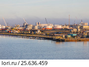 Причал в Port Fourchon, Louisiana (2017 год). Редакционное фото, фотограф Алексей Шматков / Фотобанк Лори