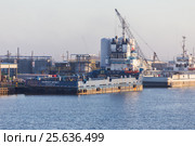 Судно снабжения Harvey Spirit в Port Fourchon (2017 год). Редакционное фото, фотограф Алексей Шматков / Фотобанк Лори