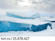 Пейзаж с торосами на Байкале. Стоковое фото, фотограф Овчинникова Ирина / Фотобанк Лори