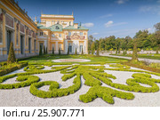 Ornamental east garden in Wilanow Royal Palace, Warsaw Poland. Стоковое фото, агентство BE&W Photo / Фотобанк Лори