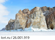 Озеро Байкал, мыс Саган-Хушун, скалы "Три брата" Стоковое фото, фотограф Овчинникова Ирина / Фотобанк Лори