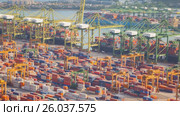 Timelapse sequence of machinery handling cargo containers in the harbor. Редакционное видео, видеограф Кирилл Трифонов / Фотобанк Лори
