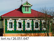 Московская область, город Видное, старинный деревянный дом в селе Ермолино (2014 год). Стоковое фото, фотограф glokaya_kuzdra / Фотобанк Лори