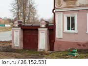 Кашин. Ворота дома Большаковых (2017 год). Стоковое фото, фотограф Бурмистрова Ирина / Фотобанк Лори