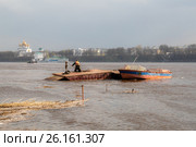 Наводнение: затопленный пляж в Тверицах, Ярославль (2017 год). Стоковое фото, фотограф Илья Бесхлебный / Фотобанк Лори