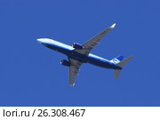 Пассажирский самолет Boeing 737-800 бортовой номер EI-ECM авиакомпании "Алроса" во время полета (2017 год). Редакционное фото, фотограф Григорий Писоцкий / Фотобанк Лори