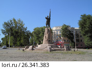 Памятник Ермаку на площади Ермака в Новочеркасске (2015 год). Редакционное фото, фотограф A Челмодеев / Фотобанк Лори