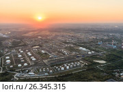 Рязанская нефтеперерабатывающая компания, завод с высоты (2012 год). Редакционное фото, фотограф Евгений Леонов / Фотобанк Лори