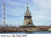 Церковь Николая Чудотворца на берегу Беломоро-Балтийского канала. Повенец. Карелия (2017 год). Редакционное фото, фотограф Александр Романов / Фотобанк Лори