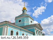 Москва, Храм Троицы Живоначальной в Серебряниках с колокольней и храмом Усекновения главы Иоанна Предтечи на площади Яузских ворот. Стоковое фото, фотограф Овчинникова Ирина / Фотобанк Лори
