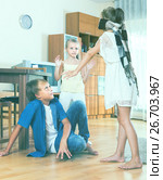 children playing at Blind man bluff indoors. Стоковое фото, фотограф Яков Филимонов / Фотобанк Лори