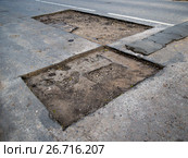 Подготовка дороги к "ямочному" ремонту. Стоковое фото, фотограф Вячеслав Палес / Фотобанк Лори