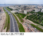 Западный скоростной диаметр на Васильевском острове около гостиницы "Park Inn by Radisson Прибалтийская". Морская набережная. Санкт-Петербург (2017 год). Редакционное фото, фотограф Кекяляйнен Андрей / Фотобанк Лори