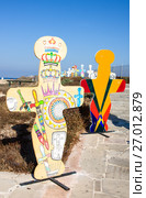 PAPHOS - JULY 12, 2017: Idol of Pomos.Waterside Artwork in Paphos made by students from high schools across the island. Редакционное фото, фотограф Papoyan Irina / Фотобанк Лори