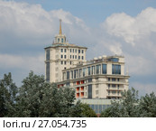 Жилой комплекс «Имперский дом», построенный в 2010 году. Якиманский переулок, 6. Район Якиманка. Москва (2017 год). Стоковое фото, фотограф lana1501 / Фотобанк Лори