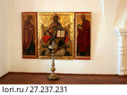 Деисус. Икона «Спас Архиерей Великий». Крестовая палата (интерьер XVIII в.). Суздальский Кремль (2014 год). Редакционное фото, фотограф Щеголева Ольга / Фотобанк Лори
