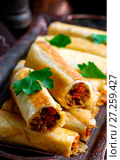 Turkish  lavash roll.style rustic.selective focus. Стоковое фото, фотограф Зоряна Ивченко / Фотобанк Лори