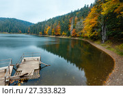 Lake Synevyr autumn view. Стоковое фото, фотограф Юрий Брыкайло / Фотобанк Лори
