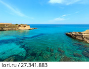 Beach Torre Sant'Andrea, Salento, Italy (2017 год). Стоковое фото, фотограф Юрий Брыкайло / Фотобанк Лори