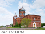 Россия, Пермский край, поселок  Шляпники,  Свято-Власиевская церковь  (2017 год). Стоковое фото, фотограф Александр Циликин / Фотобанк Лори