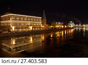 Москва. Софийская набережная зимним вечером (2018 год). Стоковое фото, фотограф Елена Коромыслова / Фотобанк Лори
