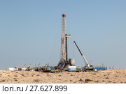 Petrochemical facilities in the desert. Стоковое фото, фотограф Philip Lange / PantherMedia / Фотобанк Лори