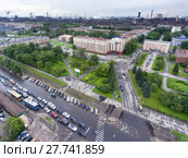 Центральная проходная ЧерМК (Череповецкий металлургический комбинат), ПАО "Северсталь". Город Череповец (2017 год). Редакционное фото, фотограф Кекяляйнен Андрей / Фотобанк Лори