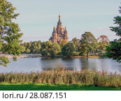 Храм Святых Петра и Павла в Петергофе. Санкт-Петербург (2011 год). Стоковое фото, фотограф Сергей Афанасьев / Фотобанк Лори