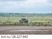 Самоходная противотанковая десантная пушка 2С25 "Спрут-СД" на огневой позиции на Международном военно-техническом форуме "Армия-2017". Московская область, полигон "Алабино" Редакционное фото, фотограф Малышев Андрей / Фотобанк Лори