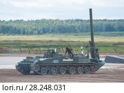 Советский самоходный  240-мм миномёт 2С4 Тюльпан (объект 240) готов к стрельбе на Международном военно-техническом форуме "Армия-2017". Московская область, полигон "Алабино" Редакционное фото, фотограф Малышев Андрей / Фотобанк Лори