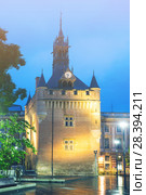 Night view of Donjon du Capitole, Toulouse (2017 год). Стоковое фото, фотограф Яков Филимонов / Фотобанк Лори
