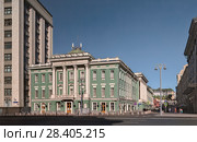 Дом В. М. Долгорукова-Крымского в Москве постройки 1784-87 годов. Улица Б. Дмитровка, д 1. Архитектор М. Ф. Казаков. Сейчас в здании проводятся различные общественные мероприятия. Съемка 2016 года. Редакционное фото, фотограф Дмитрий Данилкин / Фотобанк Лори