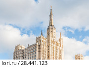 Сталинская высотка на Кудринской площади в Москве. Фрагмент (2011 год). Стоковое фото, фотограф Алёшина Оксана / Фотобанк Лори