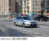 Патрульная машина ДПС. Звенигородское шоссе. Пресненский район. Город Москва (2018 год). Редакционное фото, фотограф lana1501 / Фотобанк Лори
