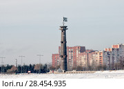 Колонна-маяк в парке 300-летия Петербурга. Санкт-Петербург (2018 год). Редакционное фото, фотограф Румянцева Наталия / Фотобанк Лори