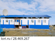 Заполярье, Ямало-Ненецкий округ, Тазовский район, месторождение "Русское". Строительство жилого комплекса на 40 мест. Стоковое фото, фотограф Александр Циликин / Фотобанк Лори