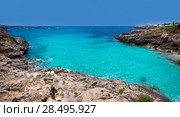 Menorca Platja es Calo Blanc in Sant Lluis at Balearic islands of Spain. Стоковое фото, фотограф Tono Balaguer / Ingram Publishing / Фотобанк Лори