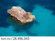 Cala Macarella Ciutadella Menorca turquoise Mediterranean sea in Balearic islands. Стоковое фото, фотограф Tono Balaguer / Ingram Publishing / Фотобанк Лори