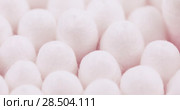 Cotton sticks in bulk. Стоковое видео, видеограф Потийко Сергей / Фотобанк Лори
