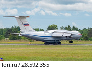 Ил-76МД (бортовой RF-78809) на посадке, аэродром Мигалово, Тверь (2018 год). Редакционное фото, фотограф Alexei Tavix / Фотобанк Лори