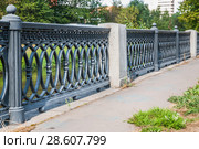 Парапет на набережной реки Яузы. Москва (2010 год). Стоковое фото, фотограф Алёшина Оксана / Фотобанк Лори