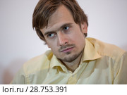 Петр Верзилов на презентации правозащитных проектов участниц Pussy Riot "Зона Права" на Винзаводе (2014 год). Редакционное фото, фотограф Николай Винокуров / Фотобанк Лори