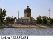 водонапорная башня бывшей Атаманской станицы. Город Астрахань (2018 год). Стоковое фото, фотограф Алексей Гусев / Фотобанк Лори