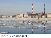 ST. PETERSBURG, RUSSIA - APRIL 12, 2018: View of Sinopskaya Embankment in the April morning. Редакционное фото, фотограф Виктор Карасев / Фотобанк Лори