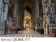 Интерьер собора святого Стефана. Вена, Австрия (2018 год). Стоковое фото, фотограф Виктор Карасев / Фотобанк Лори