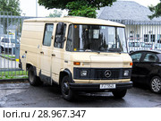 Mercedes-Benz T2 407D (2013 год). Редакционное фото, фотограф Art Konovalov / Фотобанк Лори